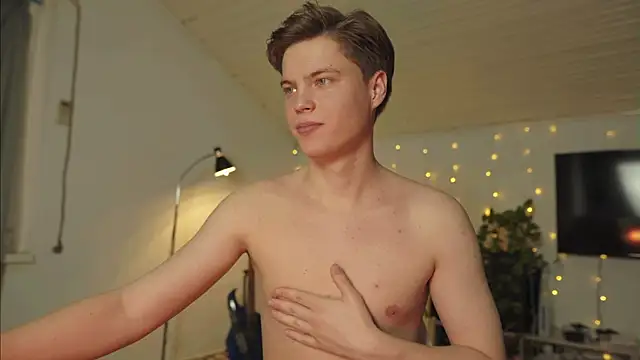 RusBradPitt online show from 02.20.26