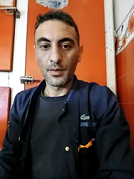 Snapshot of mahdiDido chatting on 11.17.25 mahdiDido online show from 11.17.25