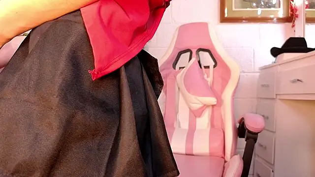 Snapshot of Isla_rosee18 chatting on 11.30.25 Isla rosee18 online show from 11.30.25