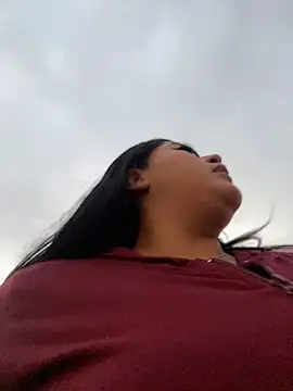 Snapshot of Tokio_Sakura chatting on 12.20.25 Tokio Sakura online show from 12.20.25