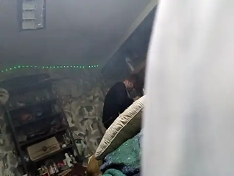 Snapshot of bearded_cross chatting on 01.12.26 bearded cross online show from 01.12.26