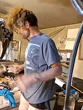 Snapshot of bearded_cross chatting on 04.07.26 bearded cross online show from 04.07.26