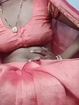Snapshot of Hut_rotu_cute chatting on 02.12.26 Hut rotu cute online show from 02.12.26