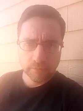 Snapshot of Gearsuit chatting on 10.23.25 Gearsuit online show from 10.23.25