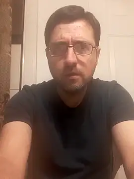 Snapshot of Gearsuit chatting on 11.07.25 Gearsuit online show from 11.07.25