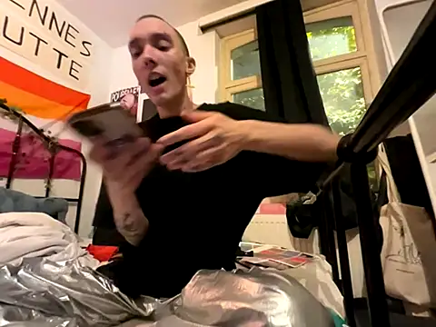 Snapshot of Styxlust chatting on 09.21.25 Styxlust online show from 09.21.25