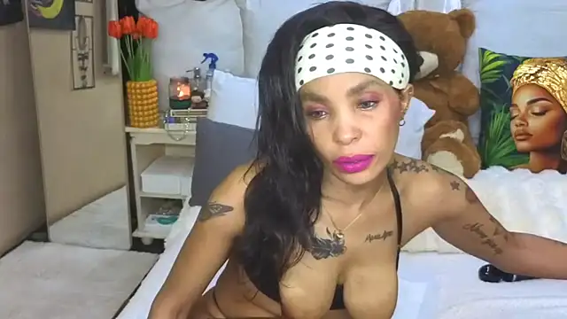 CaramelNatashaxx online show from 05.05.26