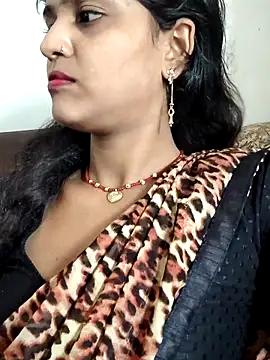 AnanyaKapoor89 online show from 09.22.25