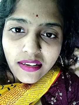 AnanyaKapoor89 online show from 11.28.25