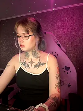 n1ghtcloud online show from 09.12.25