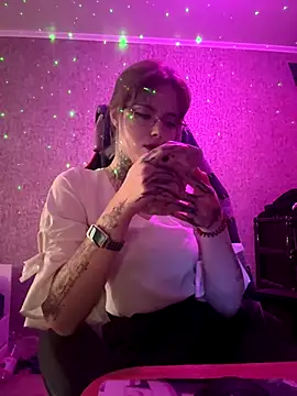 n1ghtcloud online show from 09.22.25