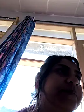 Snapshot of queenbuggi chatting on 02.12.26 queenbuggi online show from 02.12.26