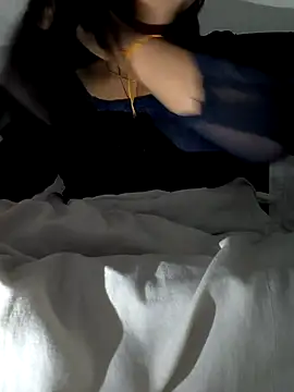 Snapshot of queenbuggi chatting on 02.21.26 queenbuggi online show from 02.21.26