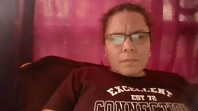 Snapshot of latinamaster chatting on 06.12.26 latinamaster online show from 06.12.26