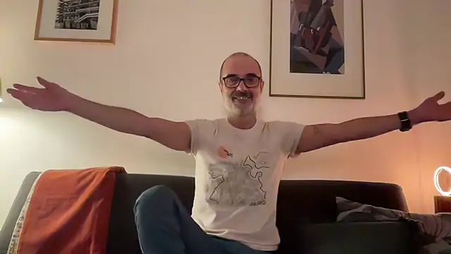 Milkywaymen online show from 12.20.25