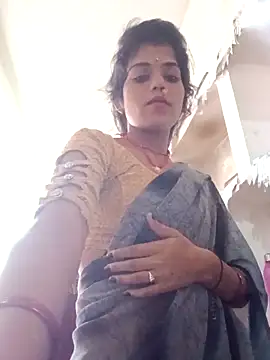 Snapshot of Rachna_Love chatting on 09.13.25 Rachna Love online show from 09.13.25