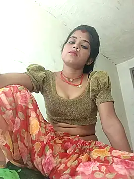Snapshot of Rachna_Love chatting on 09.15.25 Rachna Love online show from 09.15.25