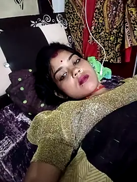 Snapshot of Rachna_Love chatting on 09.27.25 Rachna Love online show from 09.27.25