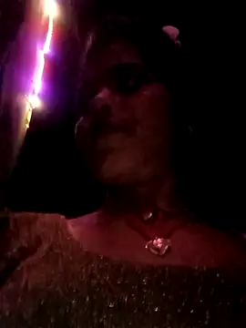 Snapshot of Rachna_Love chatting on 10.19.25 Rachna Love online show from 10.19.25