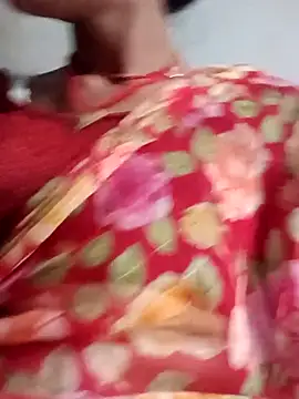 Snapshot of Rachna_Love chatting on 10.24.25 Rachna Love online show from 10.24.25