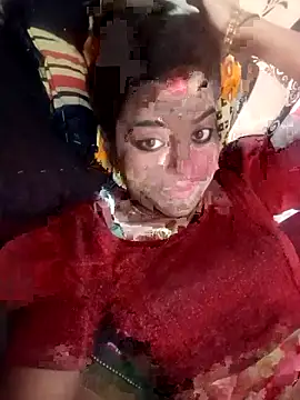 Snapshot of Rachna_Love chatting on 10.26.25 Rachna Love online show from 10.26.25