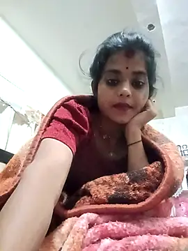 Snapshot of Rachna_Love chatting on 10.30.25 Rachna Love online show from 10.30.25