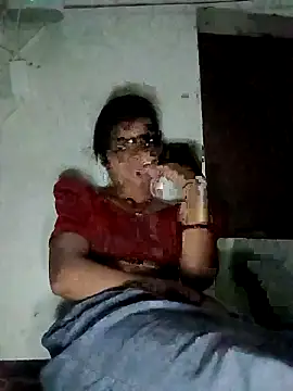 Snapshot of Rachna_Love chatting on 11.04.25 Rachna Love online show from 11.04.25