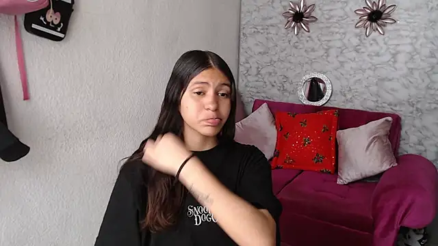 Evagirl69 online show from 12.16.25