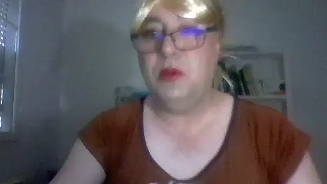 Snapshot of nataliacd chatting on 09.08.25 nataliacd online show from 09.08.25