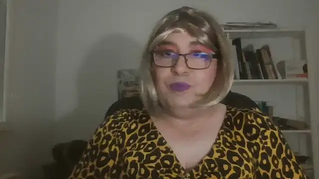 Snapshot of nataliacd chatting on 11.11.25 nataliacd online show from 11.11.25