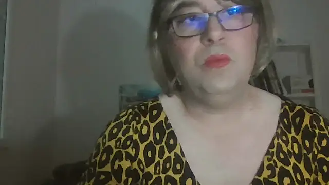 Snapshot of nataliacd chatting on 11.16.25 nataliacd online show from 11.16.25