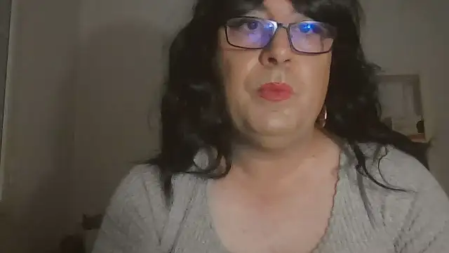 Snapshot of nataliacd chatting on 11.18.25 nataliacd online show from 11.18.25