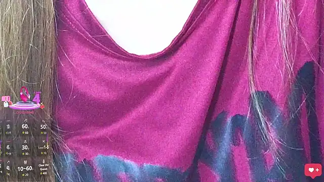 Snapshot of AlisaWyn chatting on 10.28.25 AlisaWyn online show from 10.28.25