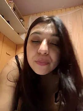 caronicole77 online show from 04.22.26