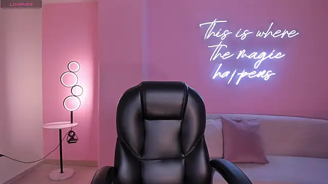 TiffannySins online show from 05.21.26