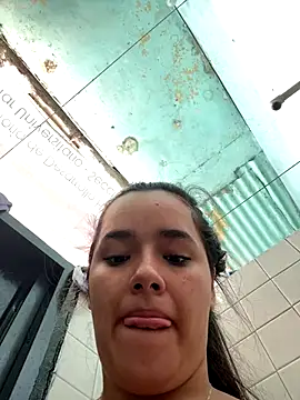 Snapshot of Luciaparker03 chatting on 11.23.25 Luciaparker03 online show from 11.23.25