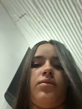 Snapshot of Luciaparker03 chatting on 11.30.25 Luciaparker03 online show from 11.30.25