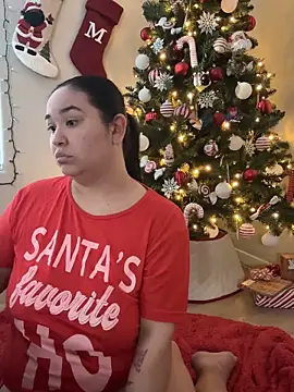 Snapshot of marcylove chatting on 12.16.25 marcylove online show from 12.16.25