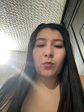 evelyn 1702 online show from 12.14.25