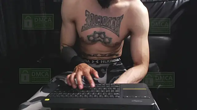 Snapshot of Mr_Klein_69 chatting on 10.23.25 Mr Klein 69 online show from 10.23.25