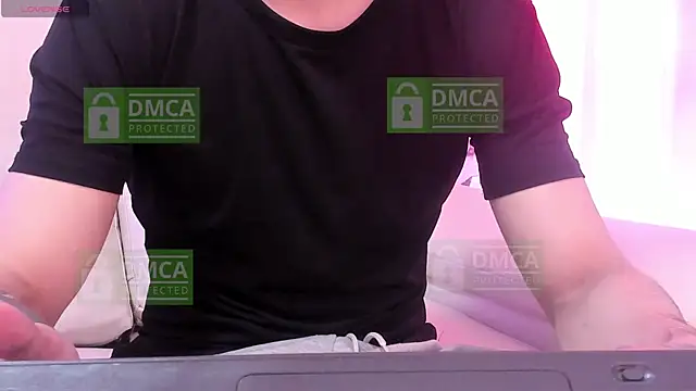 Snapshot of Mr_Klein_69 chatting on 11.29.25 Mr Klein 69 online show from 11.29.25