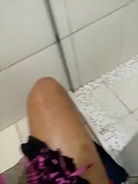 Snapshot of safadomoreno chatting on 11.06.25 safadomoreno online show from 11.06.25