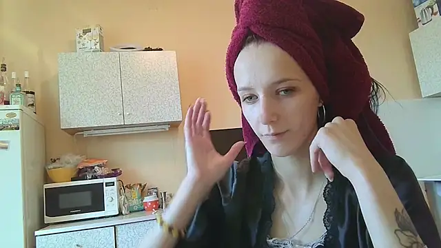 Snapshot of Lucy_Divine chatting on 09.12.25 Lucy Divine online show from 09.12.25