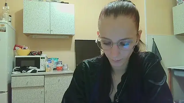 Snapshot of Lucy_Divine chatting on 09.18.25 Lucy Divine online show from 09.18.25