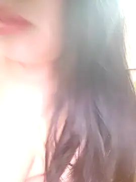 Snapshot of Julyy08 chatting on 12.15.25 Julyy08 online show from 12.15.25