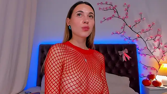 Snapshot of AlexaWilds chatting on 11.20.25 AlexaWilds online show from 11.20.25