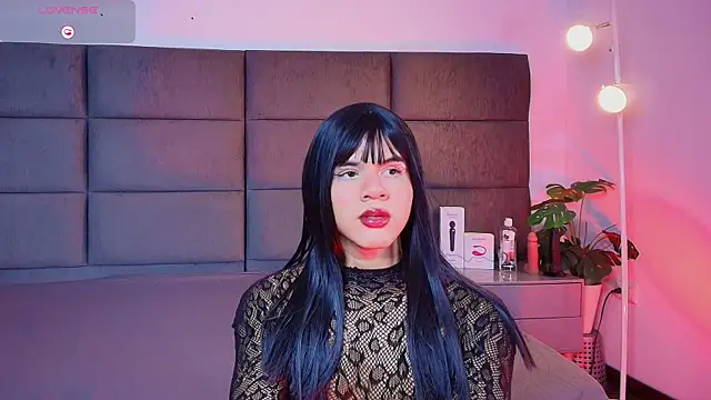 Snapshot of Slenna_Moon chatting on 01.09.26 Slenna Moon online show from 01.09.26