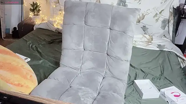 Jade-0906 online show from 11.04.25