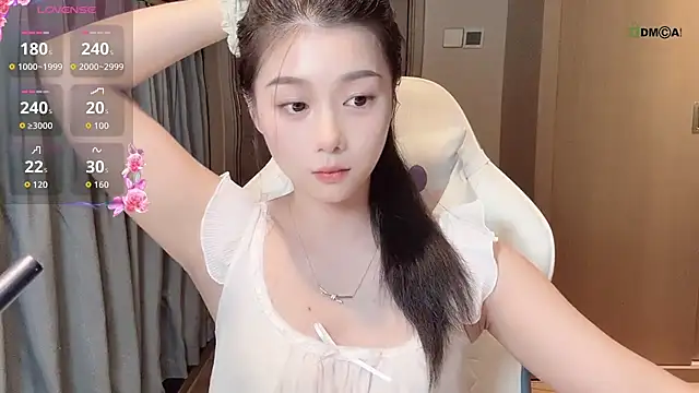 Makinghappymyself  online show from 11.17.25