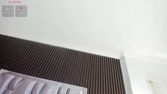 Zahra milks online show from 03.28.26